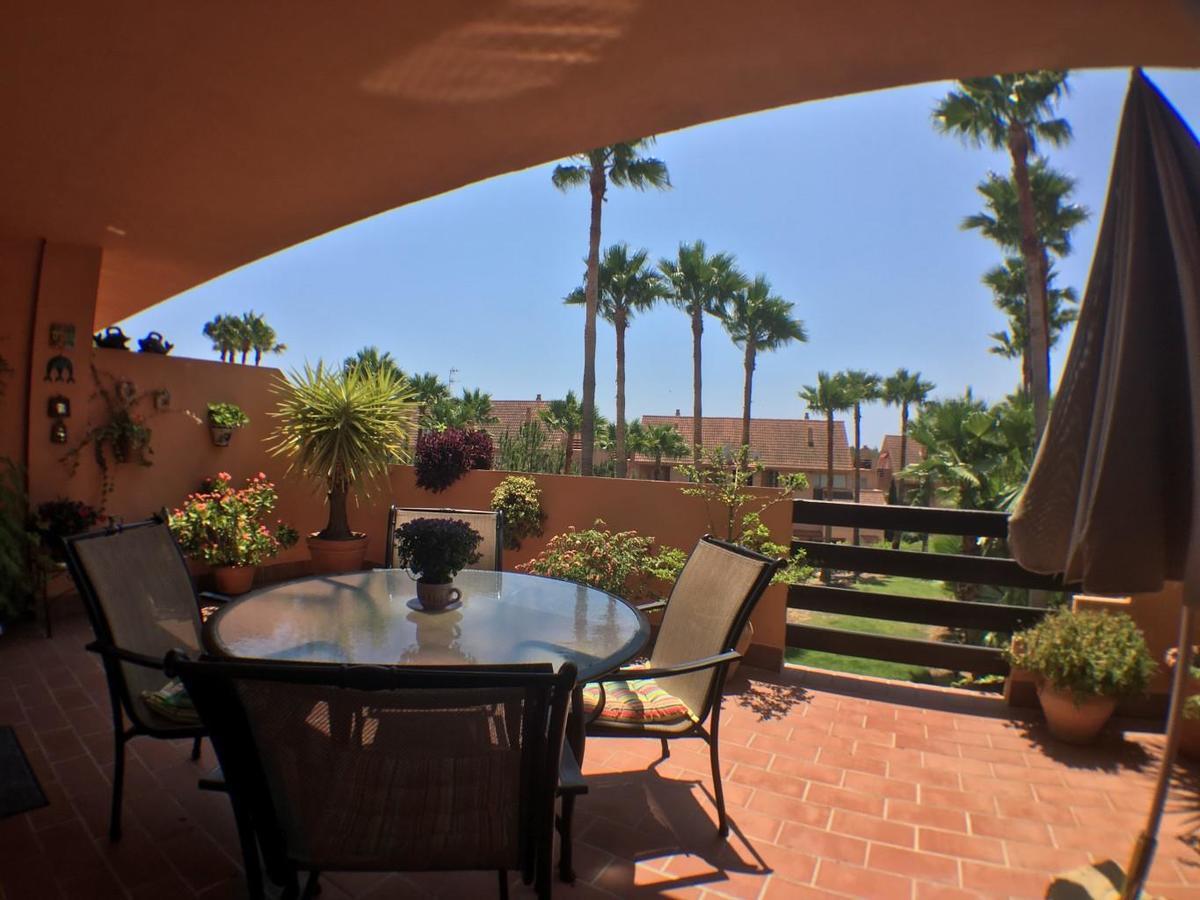 2236-Lovely Groundfloor With Pool View Casares Zewnętrze zdjęcie