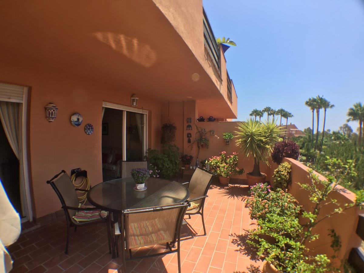 2236-Lovely Groundfloor With Pool View Casares Zewnętrze zdjęcie